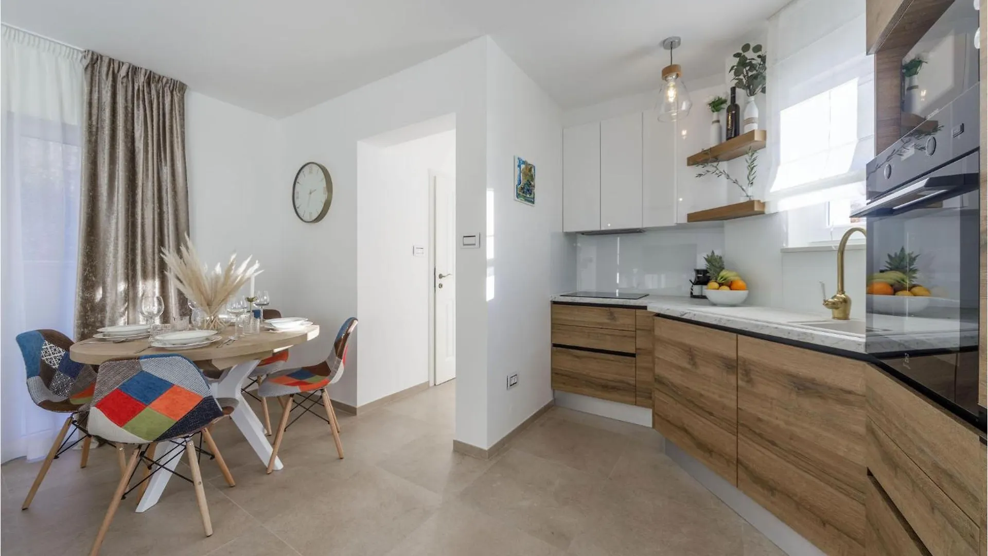 2 Bedroom Awesome Home In Kraljevica 0*,
