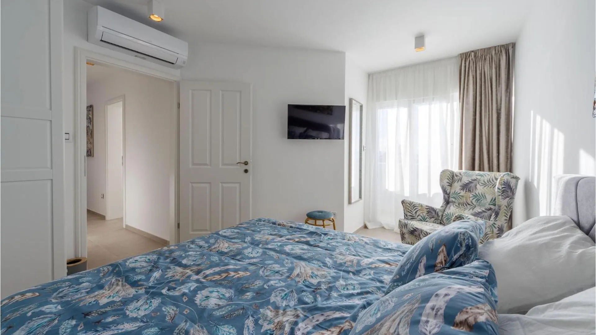 2 Bedroom Awesome Home In Kraljevica 0*,